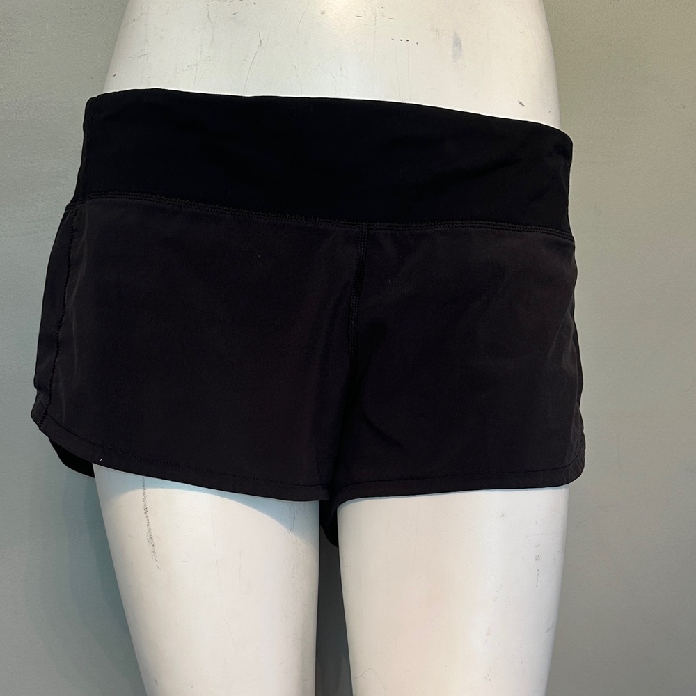 Lululemon size 8 Black Shorts